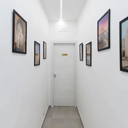 Arco Alto Penzion Bari